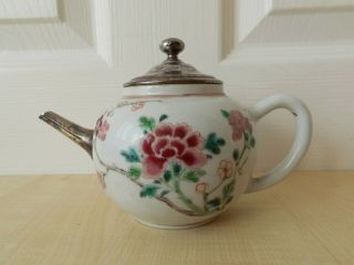 18th Century Chinese Famille Rose Porcelain Teapot Yongzheng / Qianlong