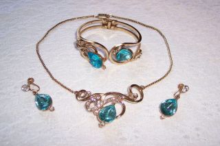 Vintage Aqua And Clear Rhinestone Necklace,  Bracelet And Earrings Set 1950 