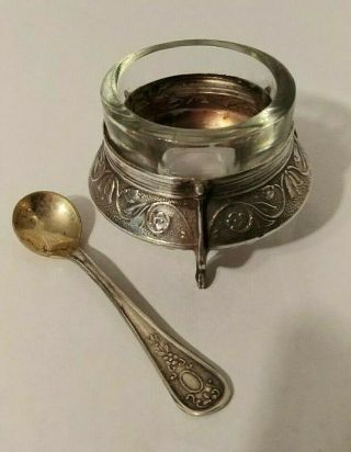 Vintage Aesthetic Silver Plate Footed Salt Cellar With Insert & Spoon - Shommet