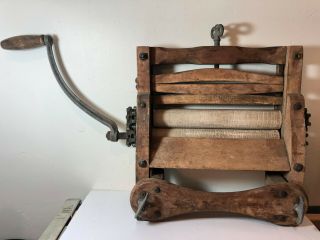 Vintage Antique Hand Crank Laundry Clothes Wringer Press - Cast Metal & Wood