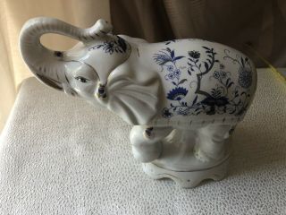 Vtg White And Blue Glazed Ceramic Elephant Figure