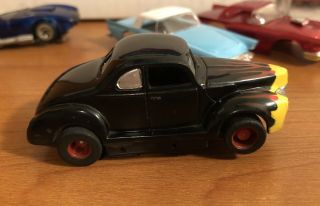 VTG Tyco 440X2 ‘40 Ford Coupe w/Rare Small Front Wheel Wells in Black w/Flames 2