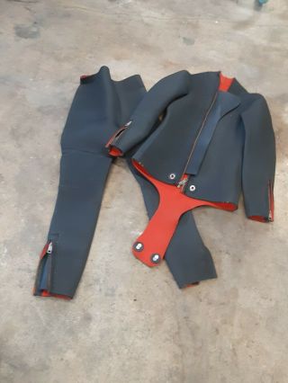 Vintage “sea Suits” Divers Full 2 - Piece Diaper Wet Suit 5 - 7 Mm Zipper Arm Ankle