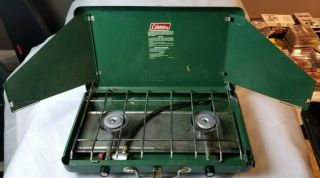 Vintage 1982 Coleman Deluxe Propane Camp Stove 2 Burner 5400 A700 Camping