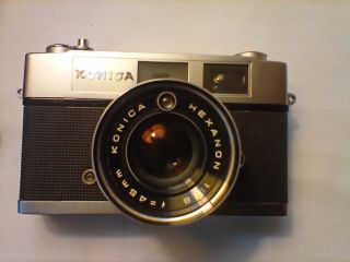 Vintage Konica Auto S2 Camera With Hexanon 45mm 1:1.  8 Lens.