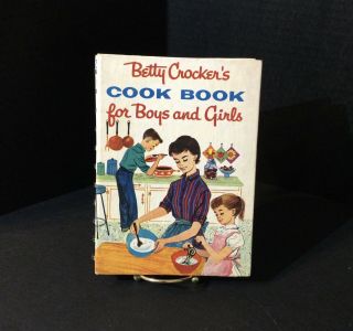 Betty Crockers Cook Book For Boys And Girls 1st Edition 1957 6th Printing Vtg
