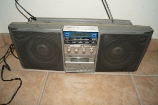 Vintage Boombox General Electric Ge 3 - 6035a Am/fm Radio Cassette Receiver