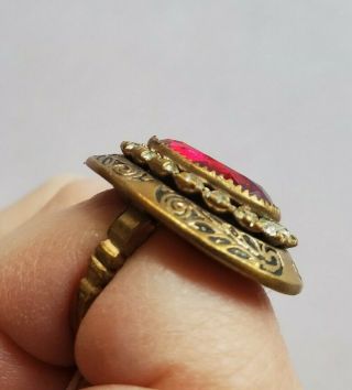 Vintage Ruby Red Stone Brass Ring - Antique 1930s Deco Large Cocktail Size 6 2
