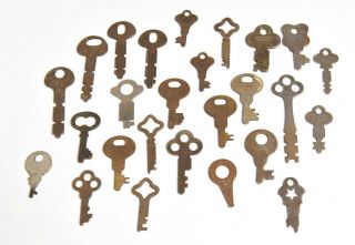 26 Industrial Vintage Flat Keys