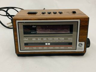 Vtg General Electric Alarm Clock Am/fm Radio Snooze Ge 7 - 4601a Wood Grain