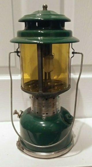 VINTAGE 1970 ' s Coleman Gas Lantern Model 220 F - Amber Globe - 3