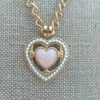 Vintage Sarah Coventry Thick Gold Tone Necklace With Heart Pendant