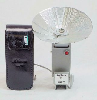 Nikon Bc - 7 Vintage Bulb Flash For Nikon F Cameras W/ Case - Must Read (7894)