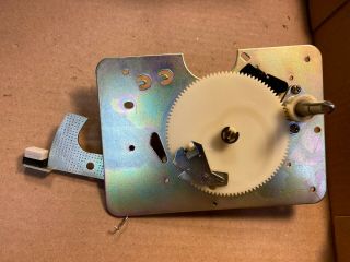 Vintage Jvc Spindle W/ Gears For Jl - A20 Turntable Looks Great
