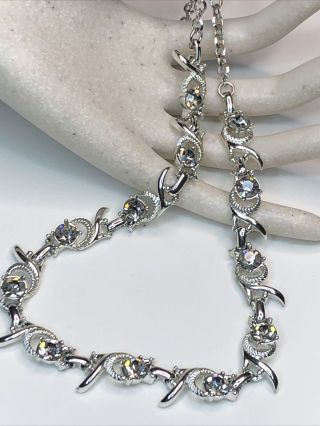 Vintage Sc Sarah Coventry “cool Surrender” Silver Tone Rhinestone Necklace