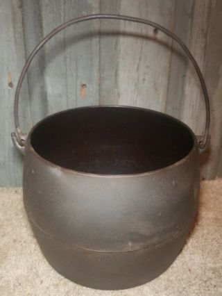 Vintage Marietta Co Pa 8 Qts Cast Iron Pot Cauldron Kettle Handle Antique Early
