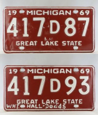 Set Of Two 1969 Michigan Dealer License Plate - Good,  Road Worn