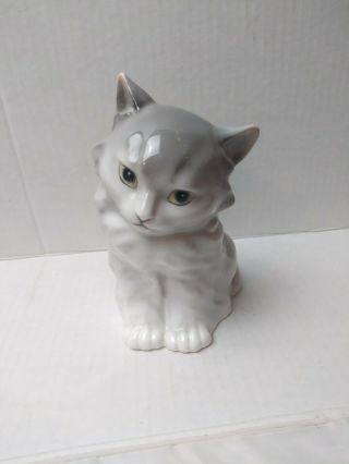Vintage Noritake Bone China Nippon Toki Kaisha Grey Porcelain Cat Figurine.  6 T