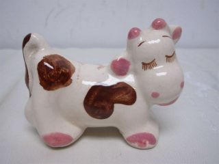 Cute Vintage Walker California Pottery Cow Figure With Long Eyelashes