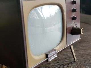 Vintage MCM Television Salt & Pepper Shaker Set TV Mid Century COND 2
