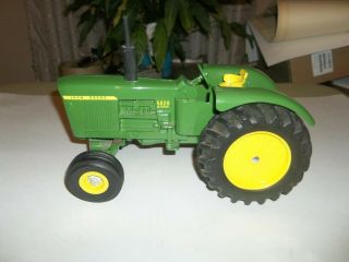 Vintage 1/16 John Deere 5020 Farm Toy Tractor Closed Axle Braces Minty
