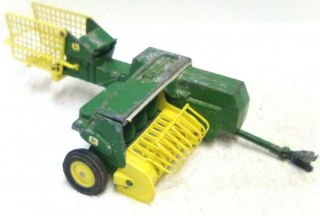 Vintage 1974 Ertl 1/16 John Deere Tractor Baler 336 Farm Toy