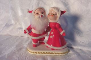 Vintage Christmas Plastic Santa And Mrs Claus Kissing Japan 6 "