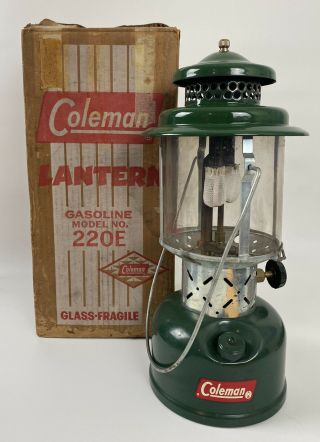 Coleman Lantern Model 220e Green Dual Mantle Pyrex Globe Box -.  10/61