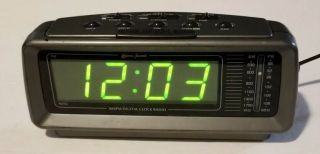 Lenoxx Sound Model Cr - 776 Am/fm Alarm Clock Radio Large Led Display Broken