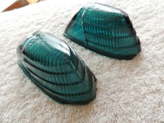 Arrow 39 Green Glass Lens Light Vintage Antique One Ic Cracked,  Both Chipped