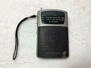 Vintage Radio Shack Pocket Transistor Radio Am Fm 12 - 464 Well