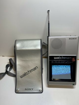 Vintage Sony Watchman Fd - 40a Flat Black And White Portable Tv With Carrying Case