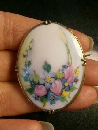 Edwardian?/vintage Hand Painted Flower Design Porcelain Yellow Metal Brooch/pin
