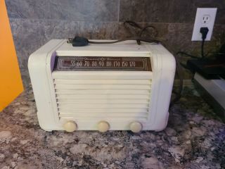 Vintage 1945 Stewart Warner Model R - 580 Am/fm White Metal Table Radio