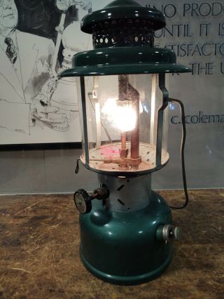 Vintage 1961 Coleman Lantern Model 220e With Globe Dated 7/61