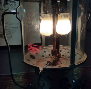 Vintage 1961 Coleman Lantern Model 220E With Globe Dated 7/61 2