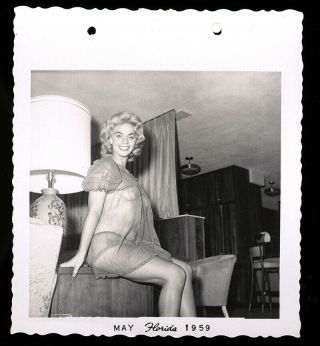 1959 Bunny Yeager Estate Pin - Up Photograph Pretty Figure Model In Sheer Nightie