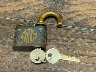 Antique Vintage Yale & Towne Brass Lock Padlock With 2 Keys Y&t Logo Side