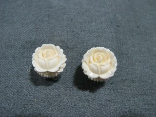 Vintage Carved Bovine Bone Flower Earrings 75a