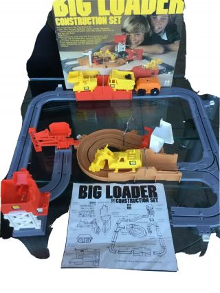 Vintage 1977 Tomy Battery Operated Big Loader Construction Play Set 5001 E12