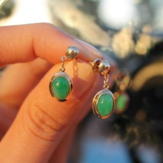 Vintage 10k Solid Yellow Gold Green Stone Drop Earrings,  Screw Back,  0.  75 Inches