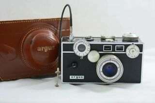 Vintage Antique Argus C3 Rangefinder Camera With Case And Cable Release 1939 - 66