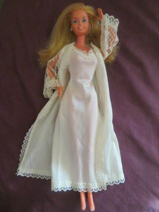 Rare Vintage 1976 1977 Mattel Superstar Barbie Doll W/ Best Buy Negligee Nr