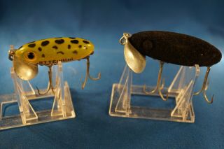 2 Vintage Fred Arbogast Jitterbugs 2 5/8 " Long Black Felt 2 1/4 " Long Frog