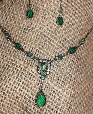 Vintage Avon Delicate Teardrop Necklace/earrings Blue Tourmaline W/box 16”