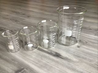 4 Vintage Beakers Pyrex Measuring Set Spout Lab Glass Scientific Science