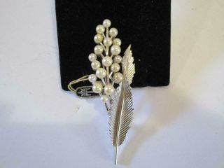 Vintage Crown Trifari Imitation Pearl Leaf Floral Spray Brooch Pin Tag