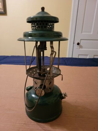 Vintage Coleman Double Mantle Lantern Model 220E 10/58 NO GLOBE 2
