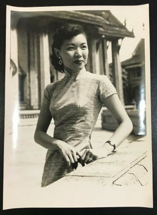 Old Vintage Chinese Photograph China Hong Kong Taiwan Shanghai Actress