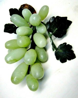 Vintage Light Green Jade Jadeite Carved Stone Bunch Of 19 Grapes,  Carved Leaves